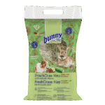 FreshGrass Hay med agurk og røde kornblomster